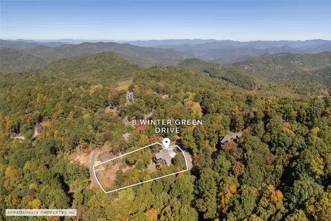View/Area - 8 Winter Green Dr, Glenville, NC 28736 photo 4 of 10