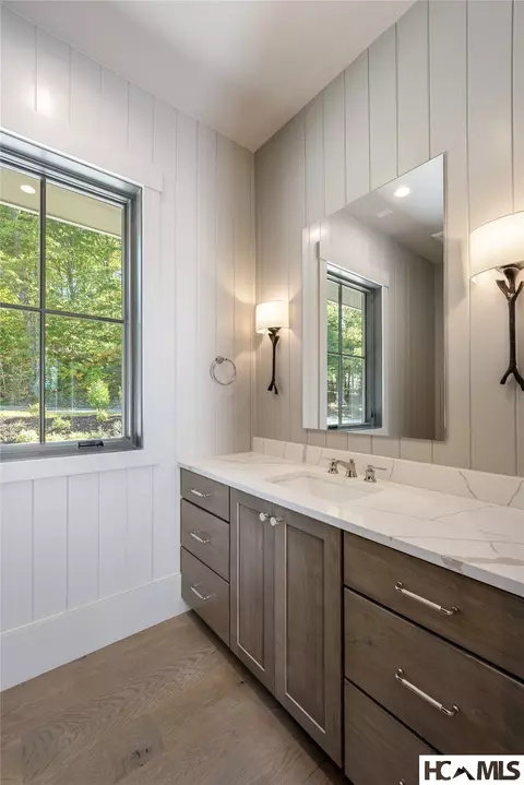 Bath - 8 Winter Green Dr, Glenville, NC 28736 photo 2 of 13