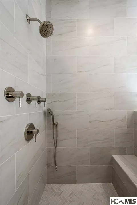 Bath - 8 Winter Green Dr, Glenville, NC 28736 photo 11 of 13