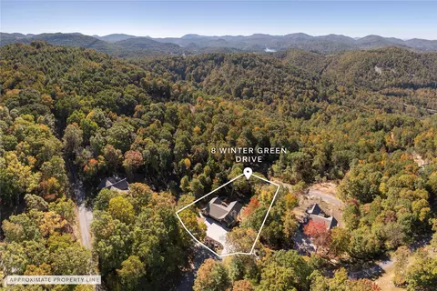 View/Area - 8 Winter Green Dr, Glenville, NC 28736 photo 2 of 10