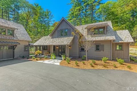 235 Caroline Ln, Cashiers, NC 28717