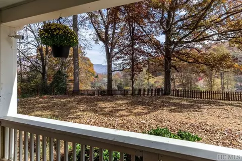 252 Ridgeway St, Sylva, NC 28779 photo 9