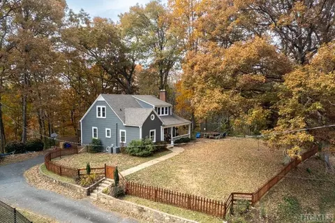 252 Ridgeway St, Sylva, NC 28779 photo 3