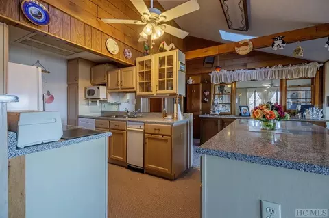 368 Stewart Rd, Cullowhee, NC 28723 photo 8