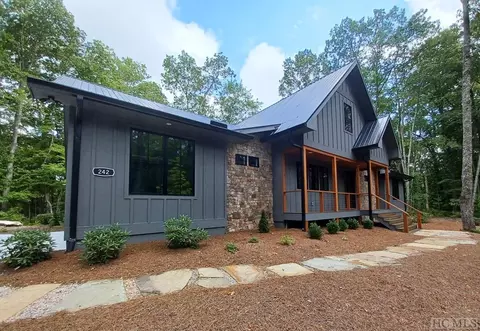 242 Lone Panther Rdg, Cashiers, NC 28717