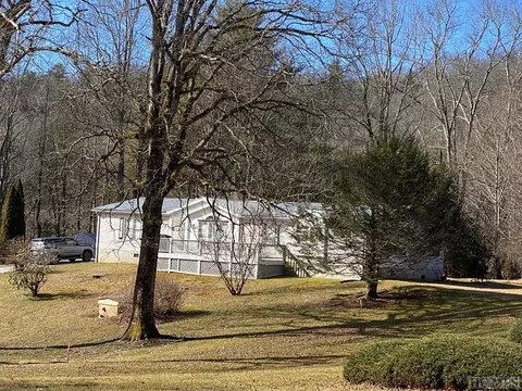 Undisclosed, Lake Toxaway, NC 28747