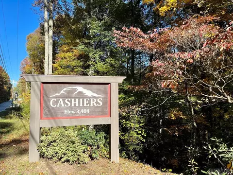 0 Hwy 64 W, Cashiers, NC 28717