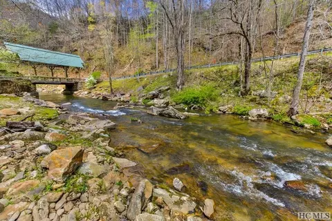 13 Hares Ear, Tuckasegee, NC 28783 photo 15