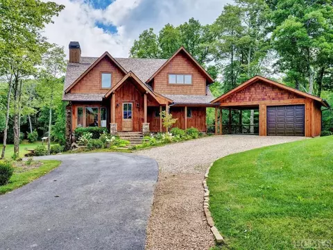 380 Outpost Trl, Glenville, NC 28736
