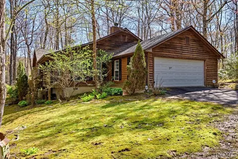 66 Fallen Leaf Trl, Highlands, NC 28741