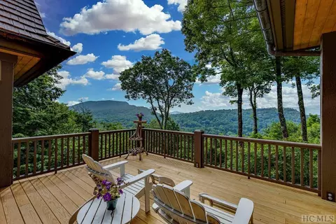 27 Crescent Ct, Highlands, NC 28741