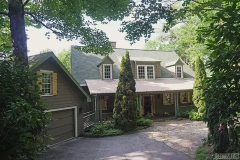 590 View Point Rd, Highlands, NC 28741