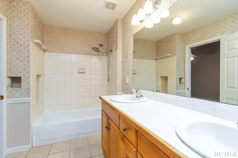 87 Landeau Cir, Sylva, NC 28779 photo 19