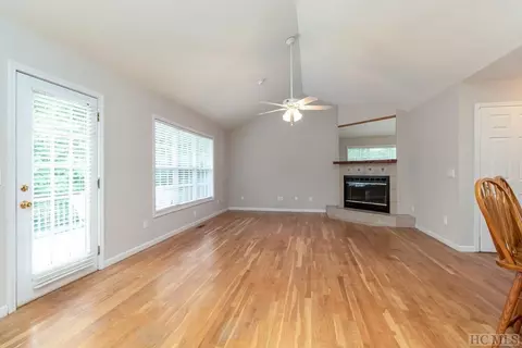 87 Landeau Cir, Sylva, NC 28779 photo 9