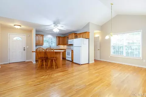 87 Landeau Cir, Sylva, NC 28779 photo 8