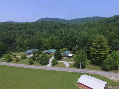 9781 Charleys Creek Rd, Tuckasegee, NC 28783