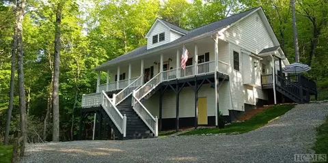 275 Wildwood Dr, Highlands, NC 28741