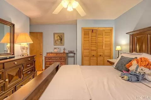 1357 Saddleback Cir, Sky Valley, GA 30537 photo 10