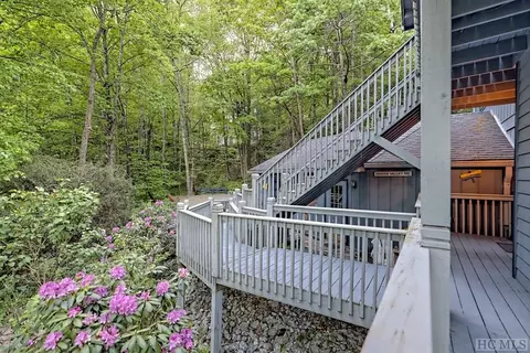 1357 Saddleback Cir, Sky Valley, GA 30537 photo 4