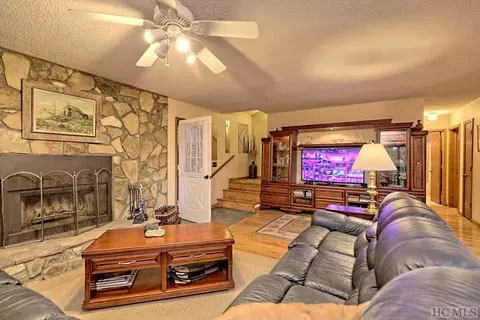 1357 Saddleback Cir, Sky Valley, GA 30537 photo 25