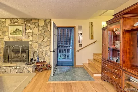 1357 Saddleback Cir, Sky Valley, GA 30537 photo 23