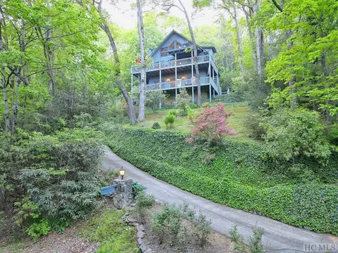 1357 Saddleback Cir, Sky Valley, GA 30537 photo 3