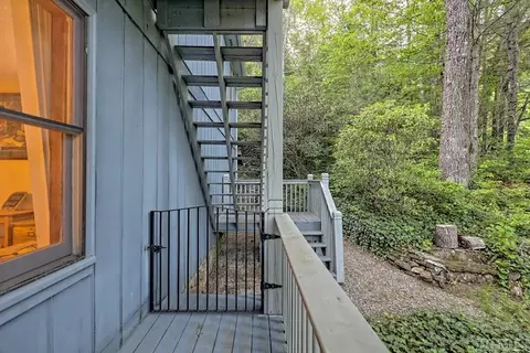 1357 Saddleback Cir, Sky Valley, GA 30537 photo 15