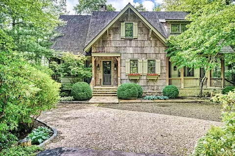 14 Mount Mitchell Ct, Cashiers, NC 28717