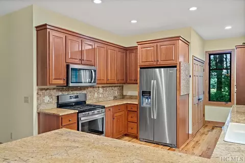 2050 Highlands Cove Dr, Highlands, NC 28741 photo 14