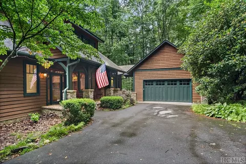 2050 Highlands Cove Dr, Highlands, NC 28741 photo 2