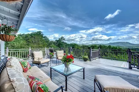 50 North Dr, Highlands, NC 28741