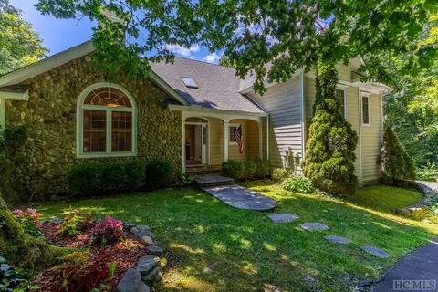 383 Deer Run Rd, Highlands, NC 28741