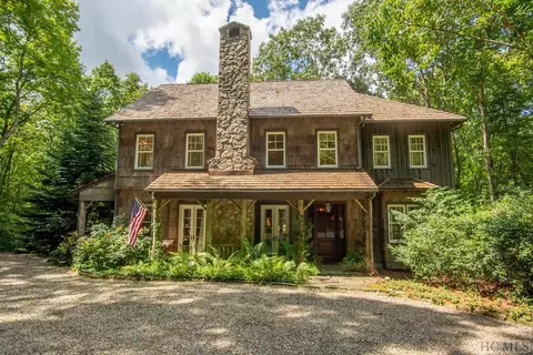 66 Bent Tree Ln, Cashiers, NC 28717