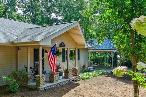175 Pine Cir, Highlands, NC 28741