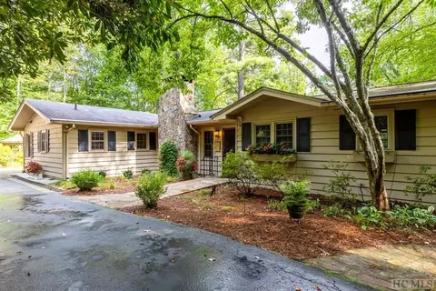 554 Moorewood Rd, Highlands, NC 28741