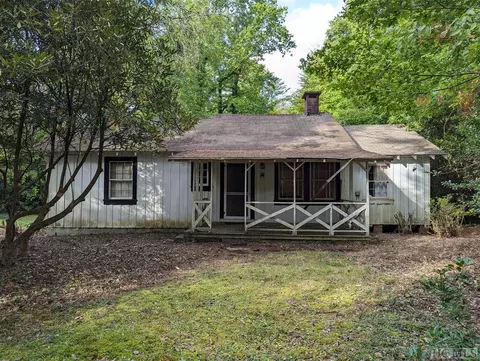 1884 Hwy 107 S, Cashiers, NC 28717