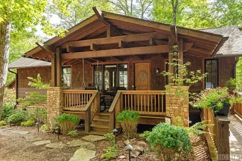 28 Outpost Trl, Glenville, NC 28736