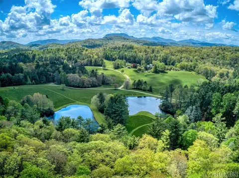 Rt-8 Broadwing, Cashiers, NC 28717