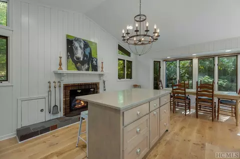 1031 Sky Lake Dr, Highlands, NC 28741