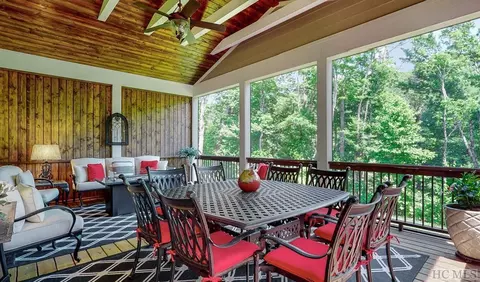 220 Sherwood Forest Rd, Highlands, NC 28741