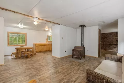 397 Concho Mountain Rd, Cullowhee, NC 28723 photo 3