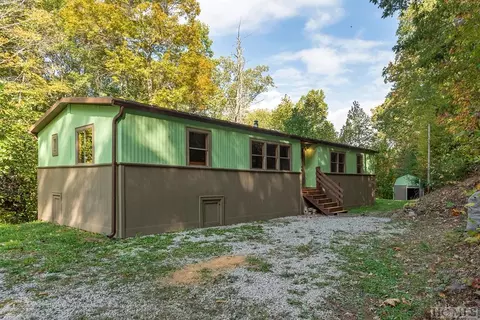 397 Concho Mountain Rd, Cullowhee, NC 28723 photo 1
