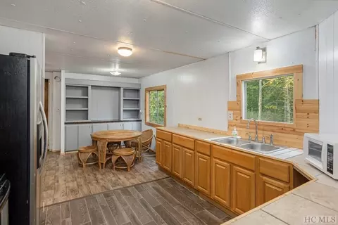 397 Concho Mountain Rd, Cullowhee, NC 28723 photo 8