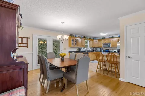 449 Hazel Holw, Sylva, NC 28779 photo 11
