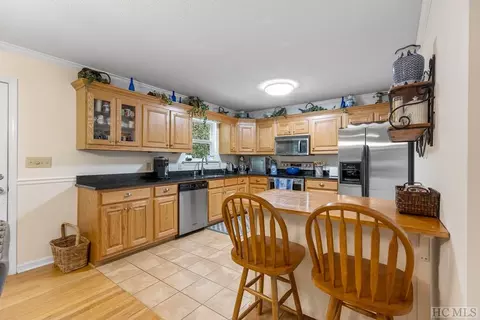 449 Hazel Holw, Sylva, NC 28779 photo 14