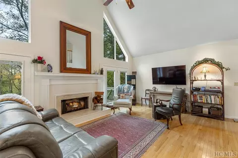 449 Hazel Holw, Sylva, NC 28779 photo 7
