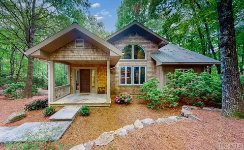 28 Windy Hill Rd, Highlands, NC 28741