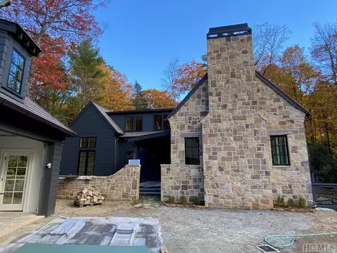 395 Whitside Mtn, Highlands, NC 28741