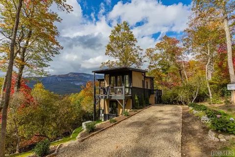 175 Moonstone Loop, Highlands, NC 28741