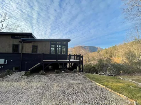 23 Moonstone Loop, Highlands, NC 28741 photo 4
